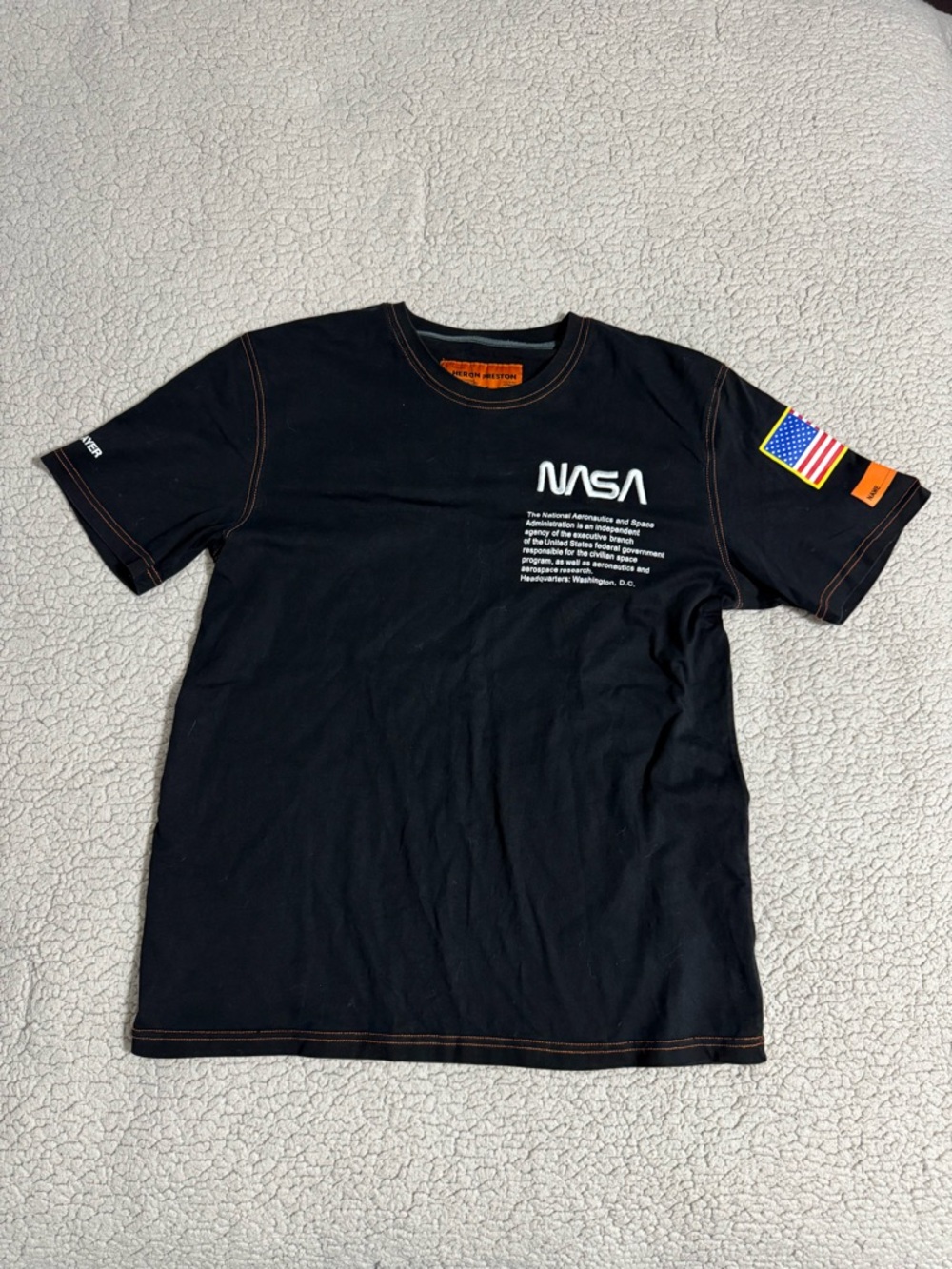Heron Preston Black NASA Logo T-Shirt with American Flag print
